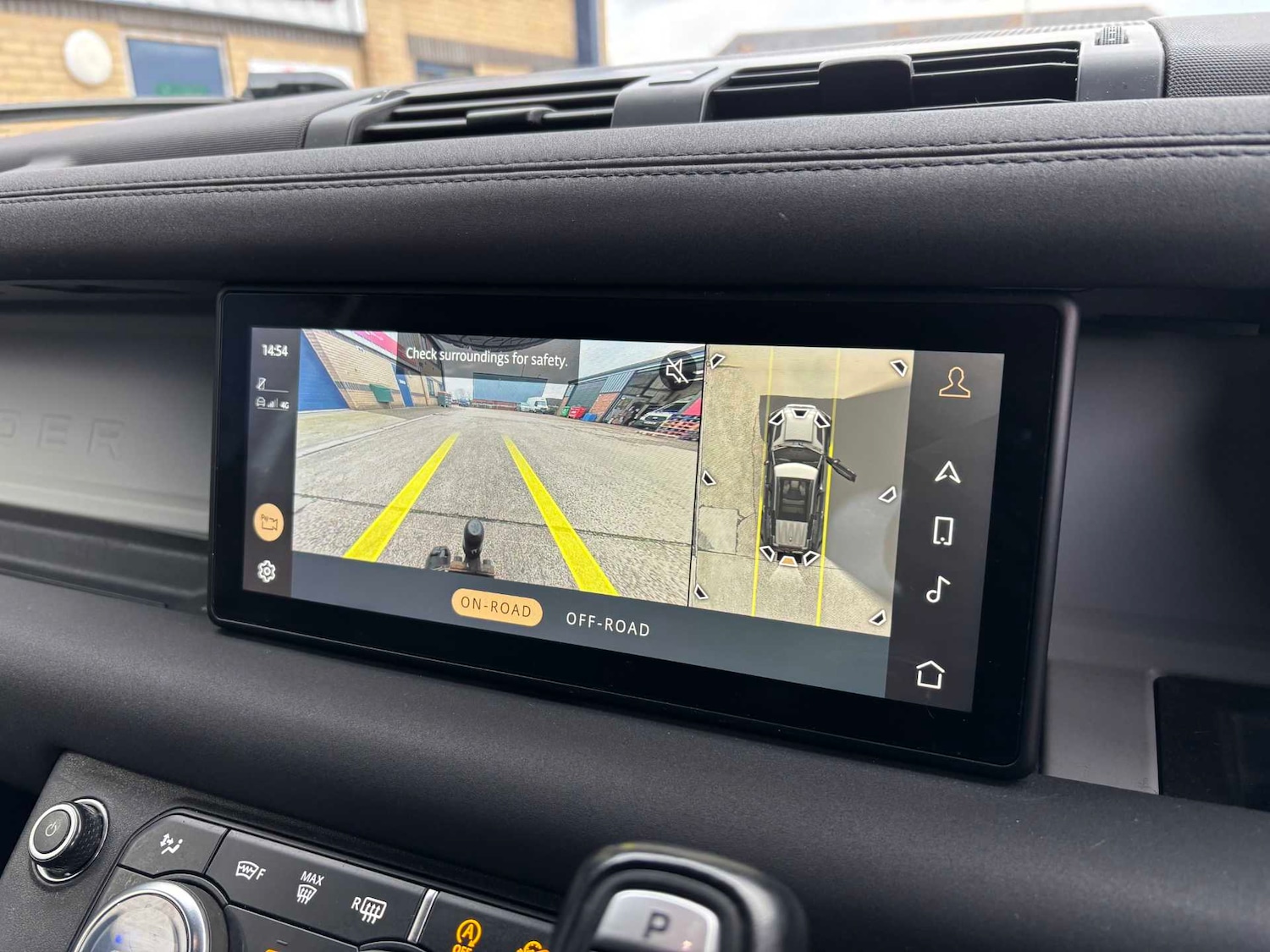 Used Land Rover Defender 2022 for sale - 77270181: Photo 33