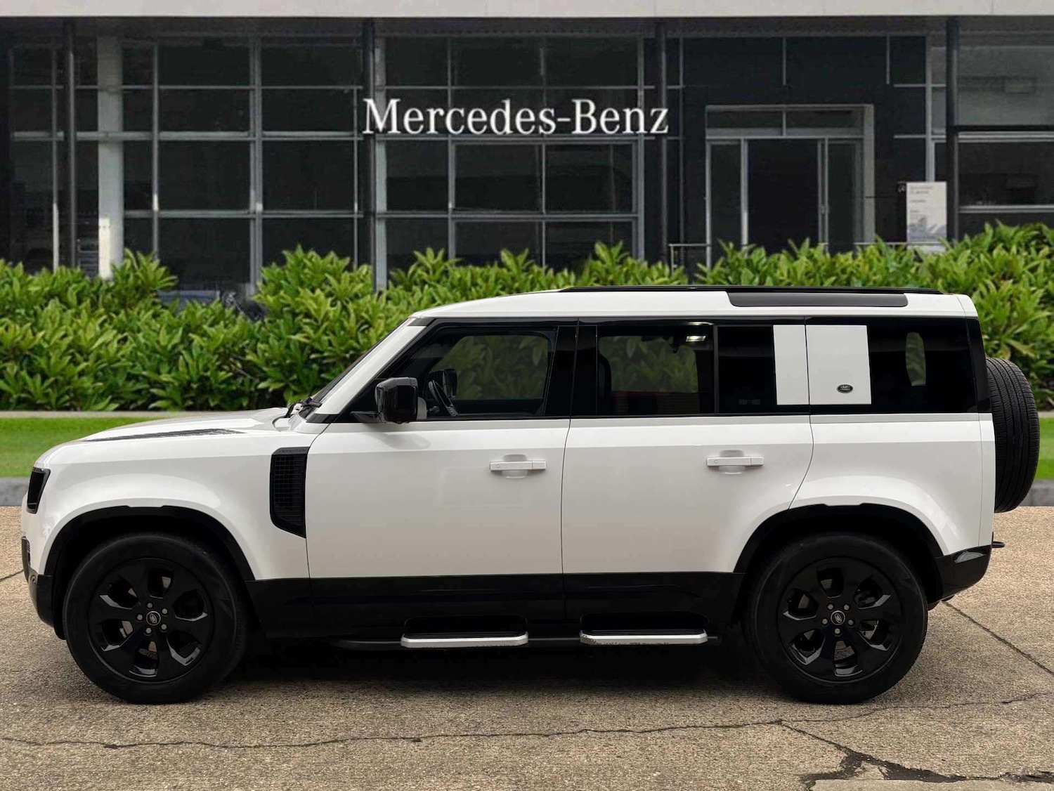 Used Land Rover Defender 2022 for sale - 77270181: Photo 6