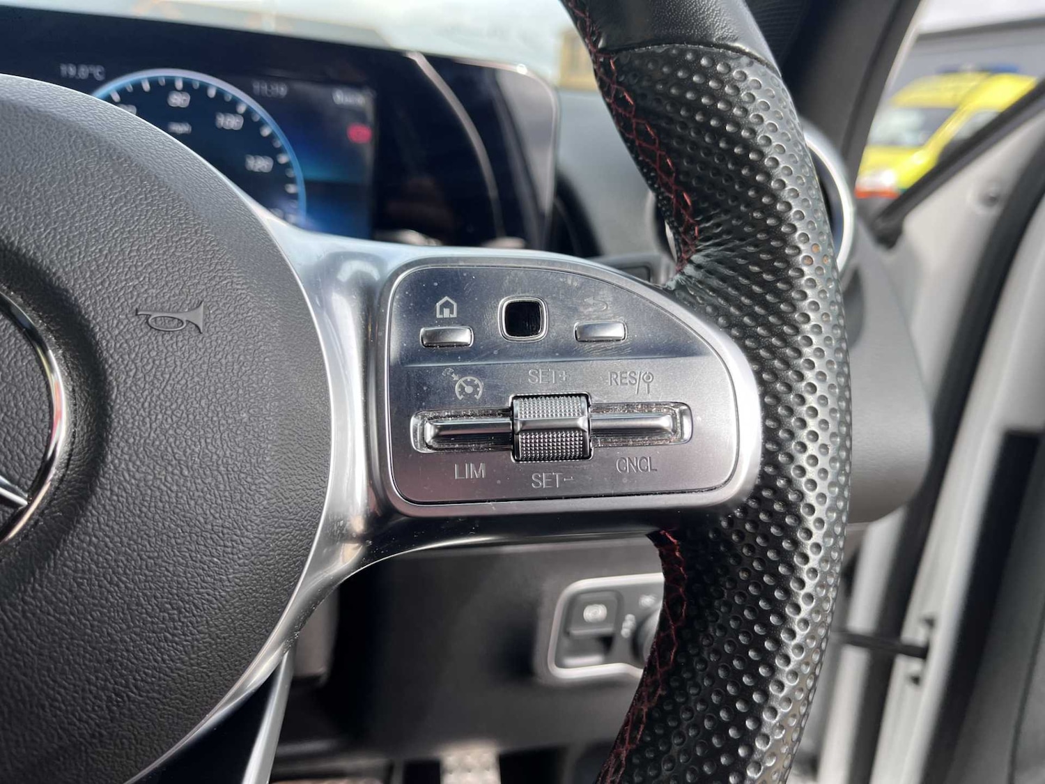 Used Mercedes-Benz GLB 2022 for sale - 76411357: Photo 22