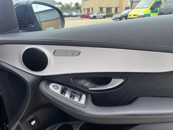 Used Mercedes-Benz GLC 2022 for sale - 76286303: Photo 20