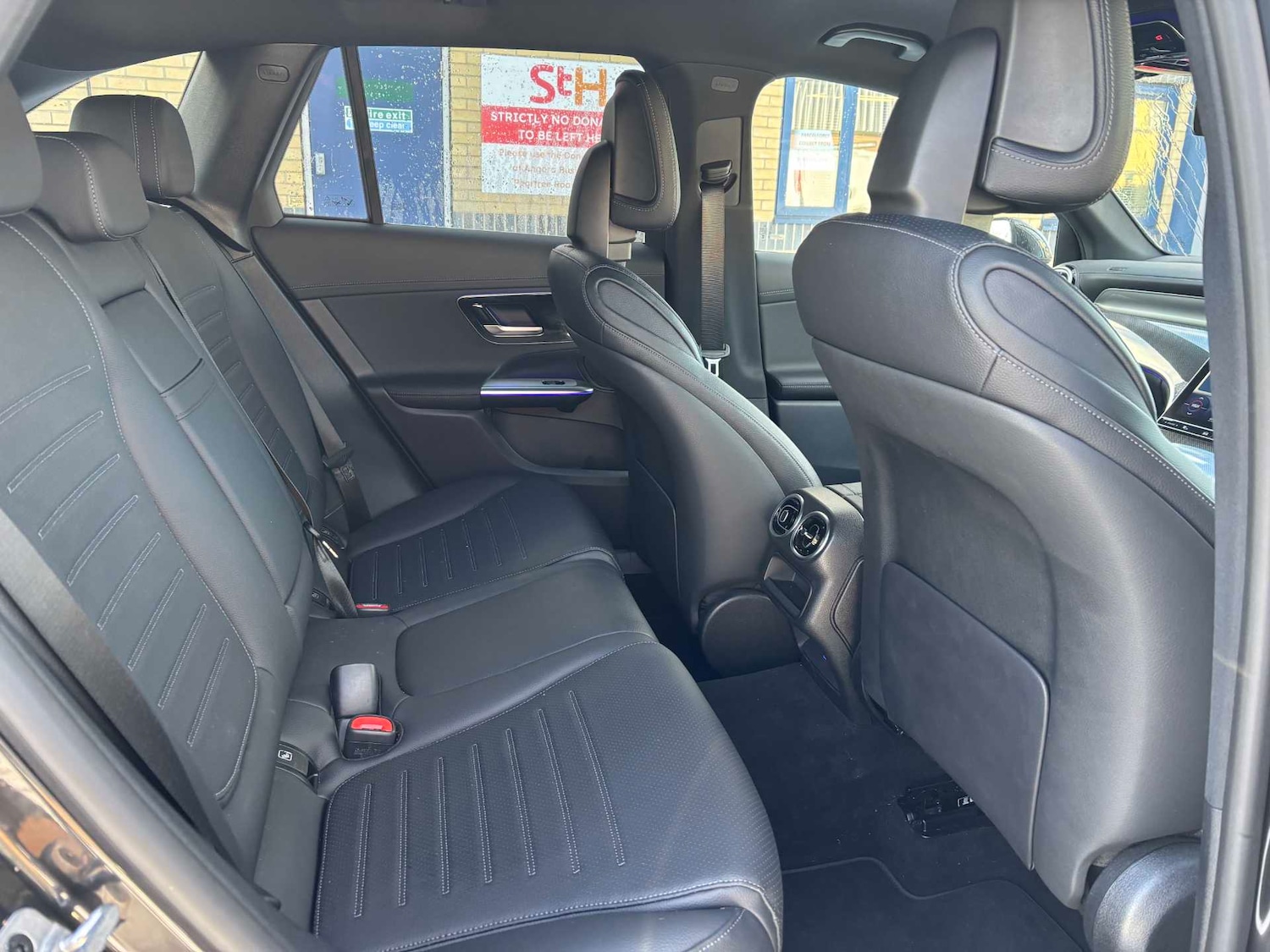 Used Mercedes-Benz GLC 2024 for sale - 77270188: Photo 35