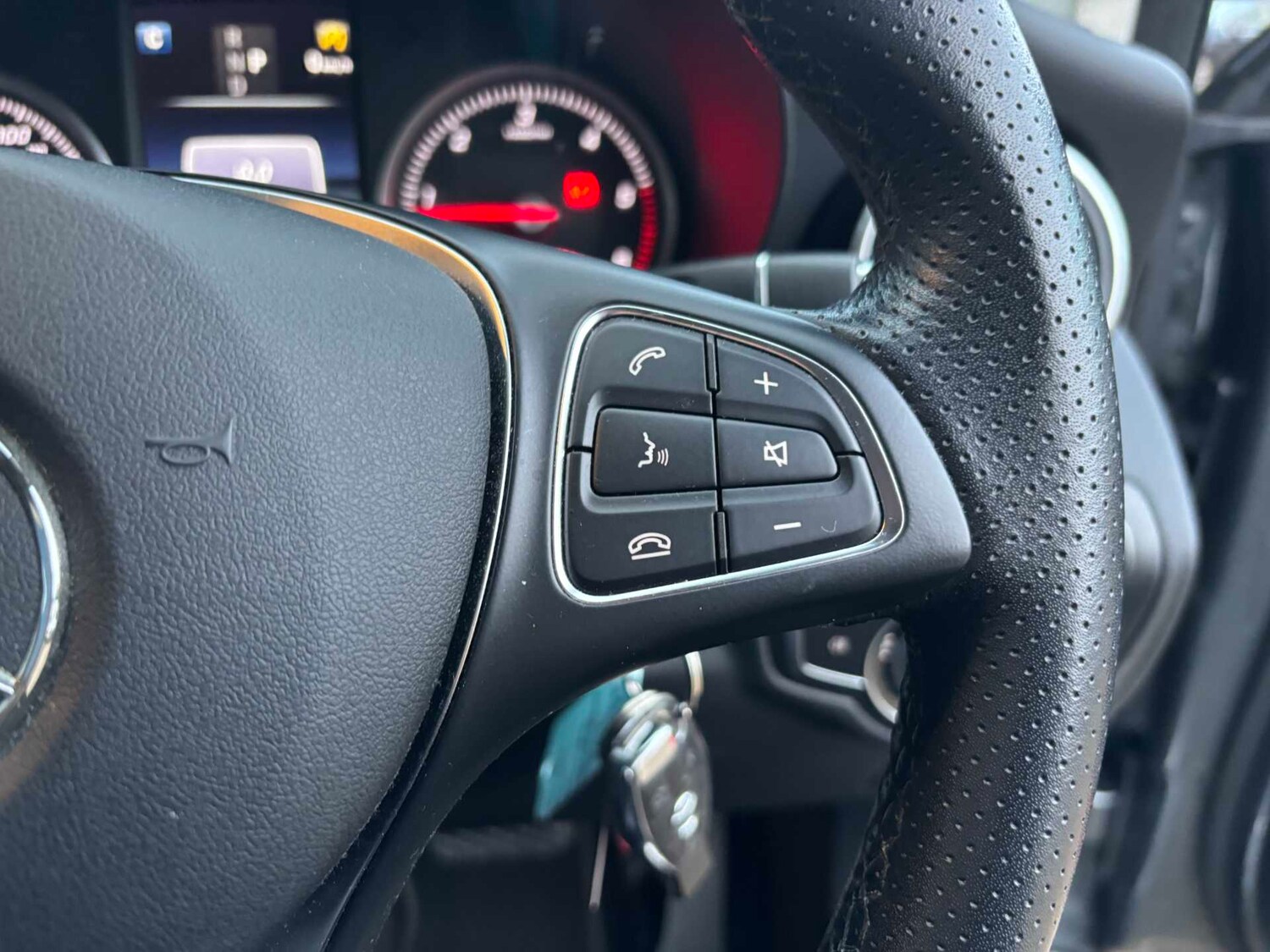 Used Mercedes-Benz GLC 2016 for sale - 76875762: Photo 23