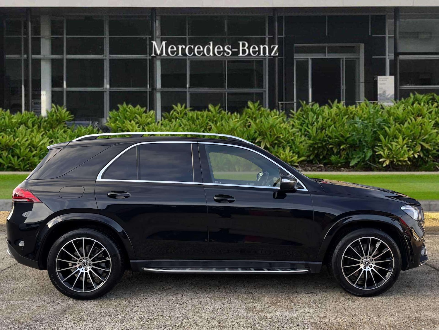 Used Mercedes-Benz GLE 2022 for sale - 76889841: Photo 2