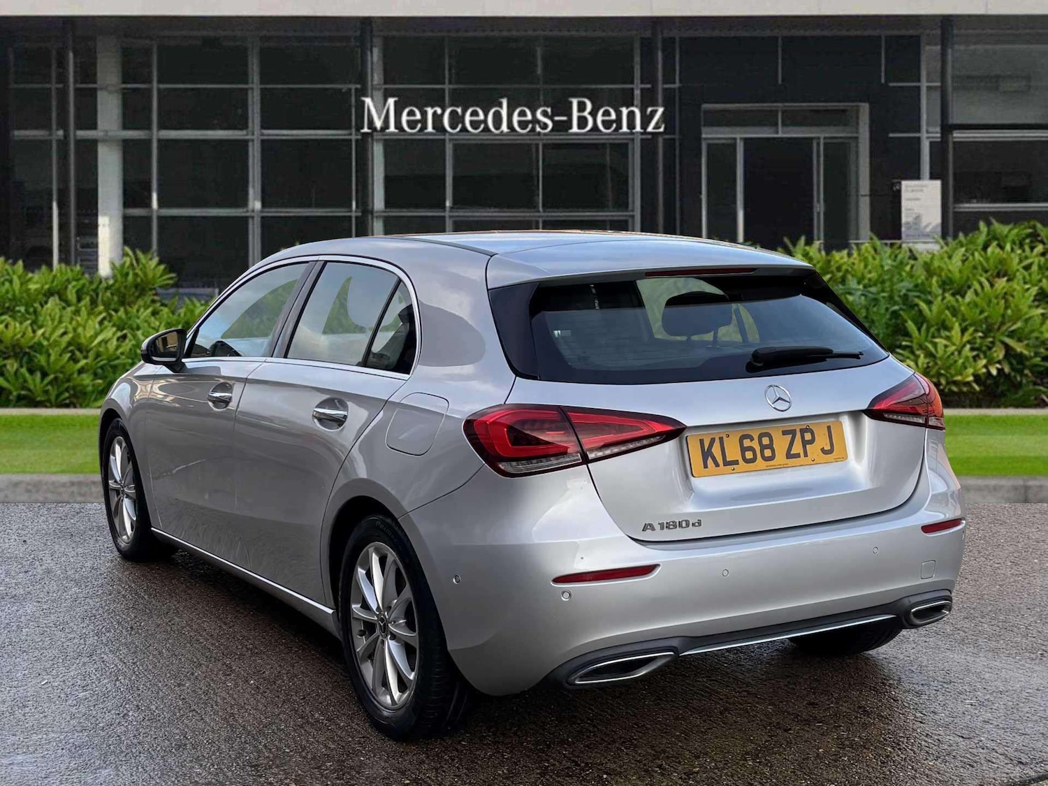 Used Mercedes-Benz A-Class 2019 for sale - 76610590: Photo 5