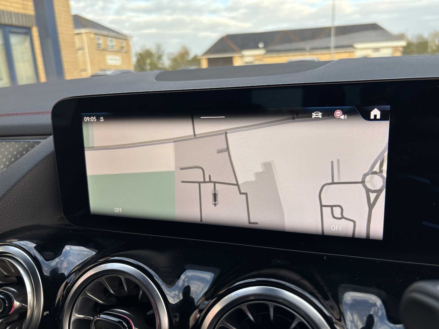 Used Mercedes-Benz EQA 2024 for sale - 76310832: Photo 30