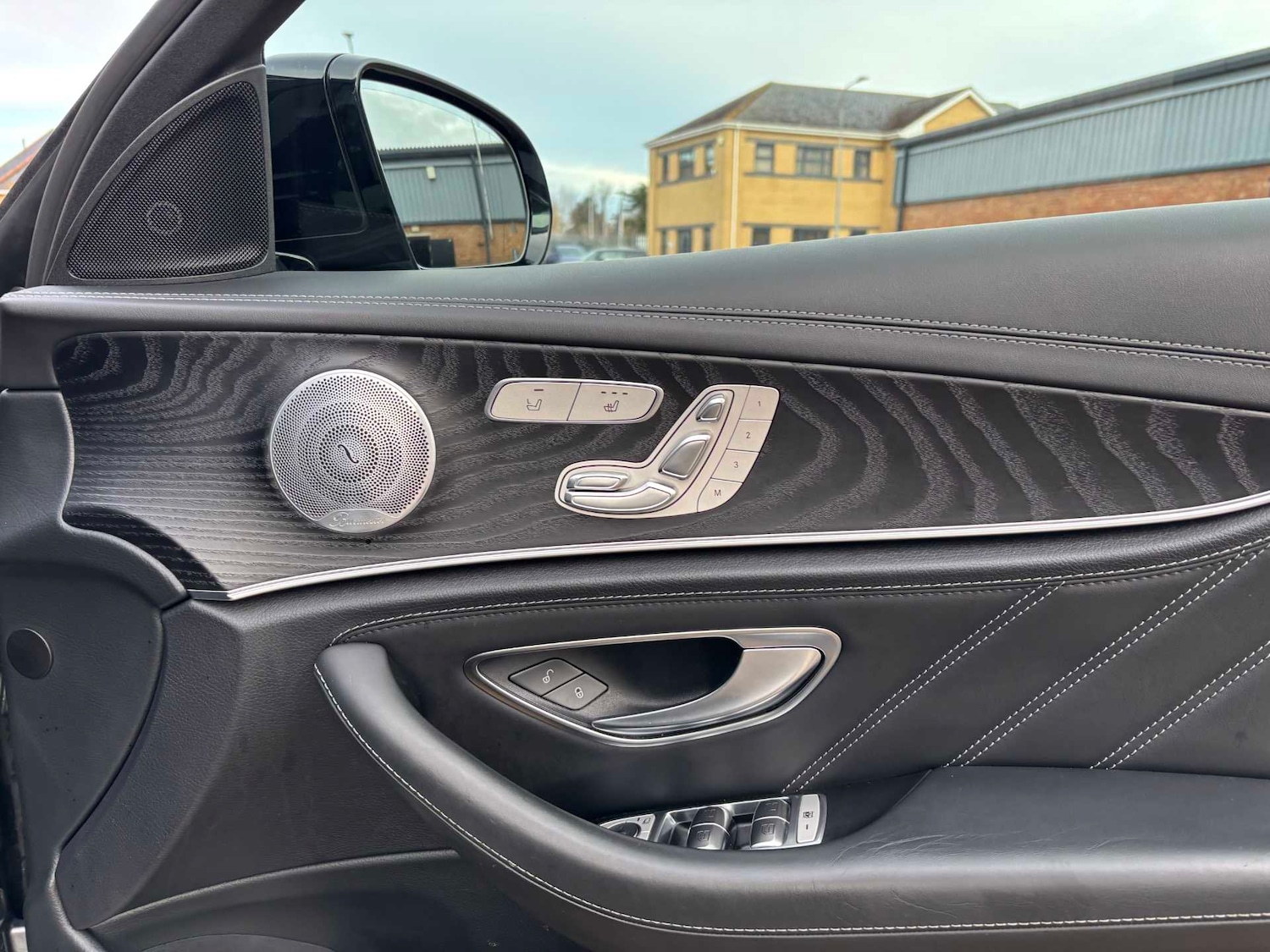 Used Mercedes-Benz E Class 2020 for sale - 76967879: Photo 20