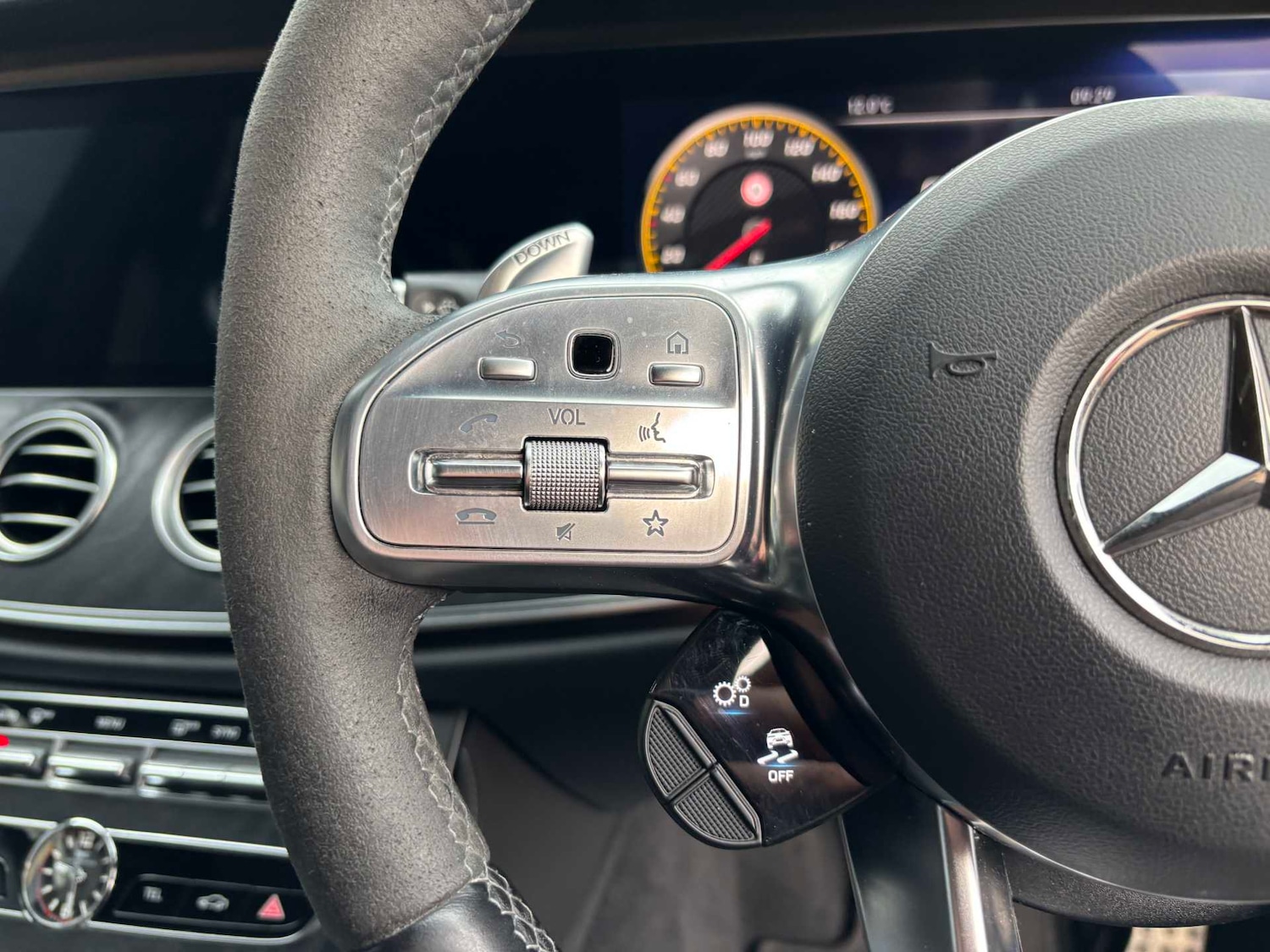 Used Mercedes-Benz E Class 2020 for sale - 76967879: Photo 22