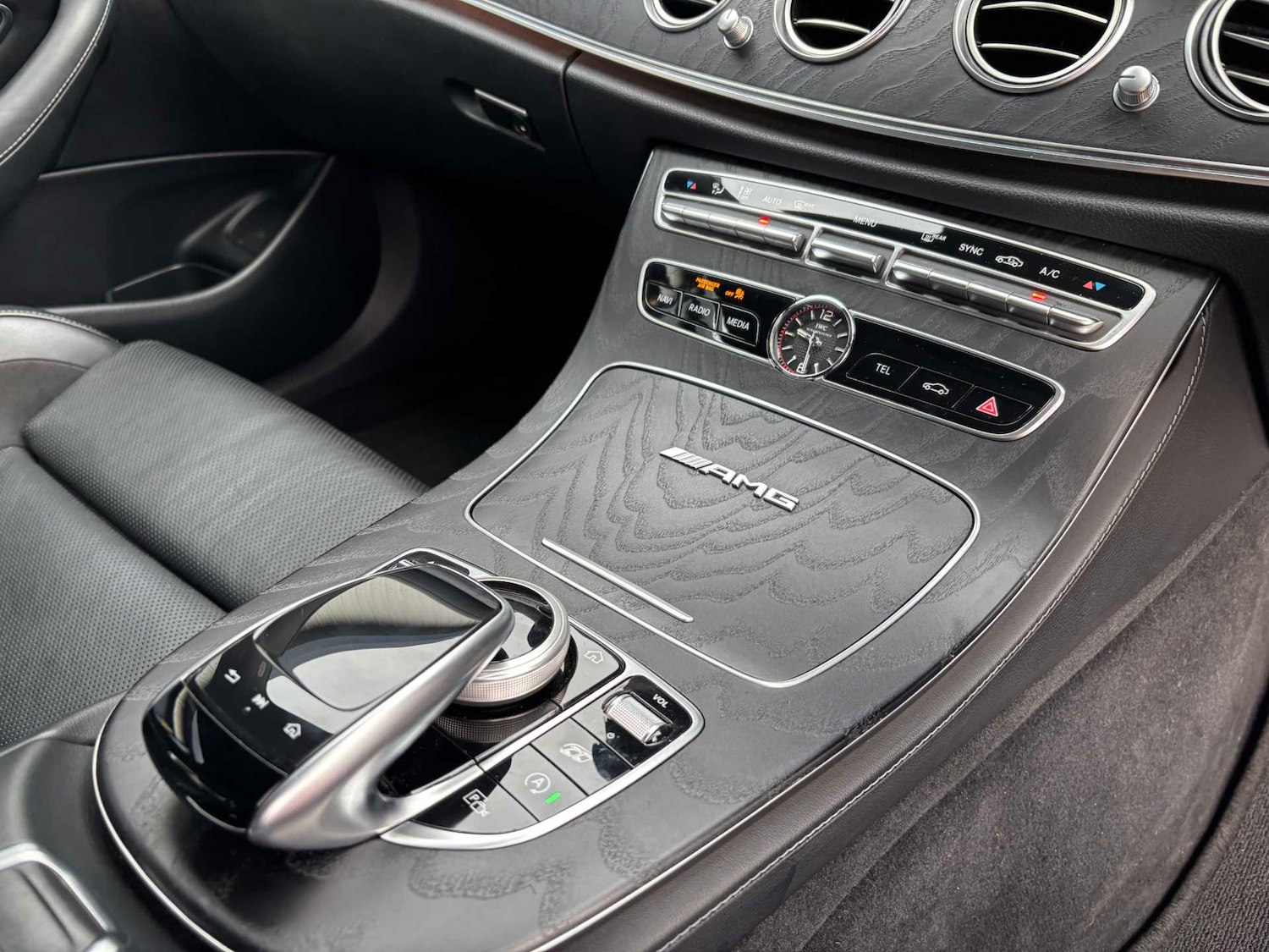 Used Mercedes-Benz E Class 2020 for sale - 76967879: Photo 27