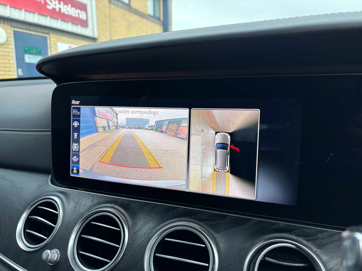 Used Mercedes-Benz E Class 2020 for sale - 76967879: Photo 34