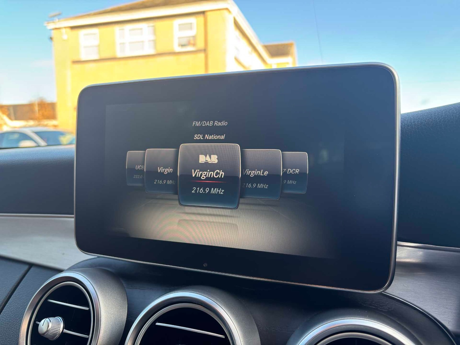 Used Mercedes-Benz C Class 2018 for sale - 77011013: Photo 32