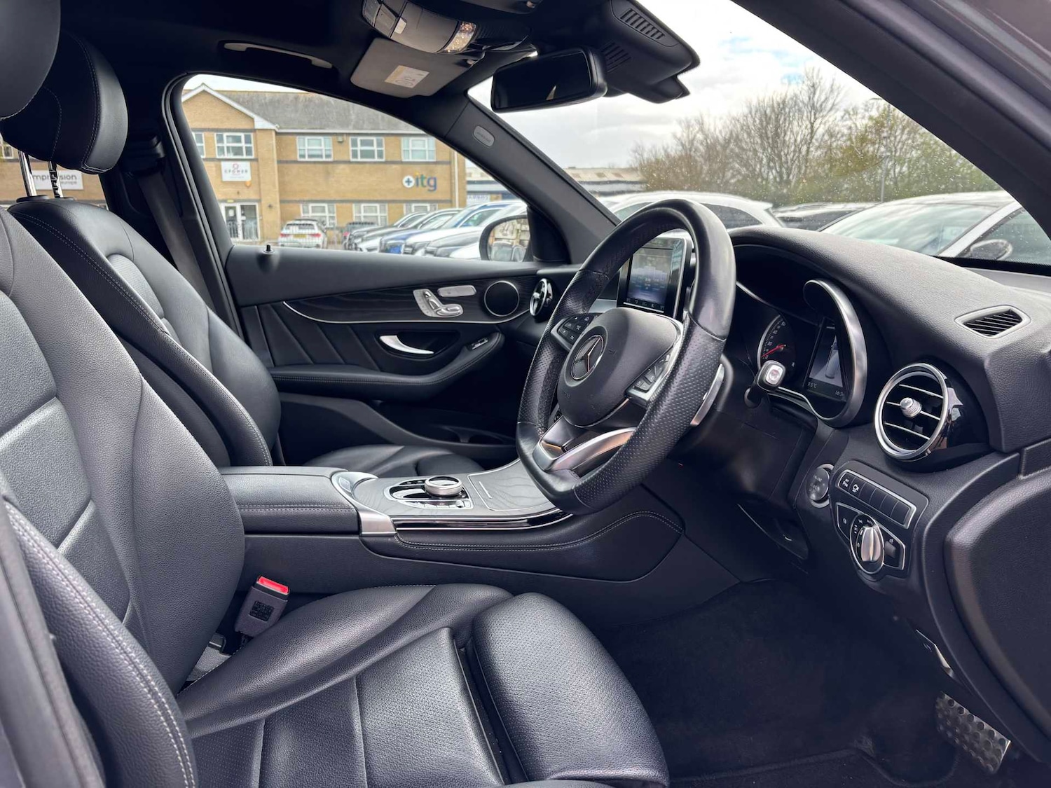 Used Mercedes-Benz GLC 2018 for sale - 78077041: Photo 13