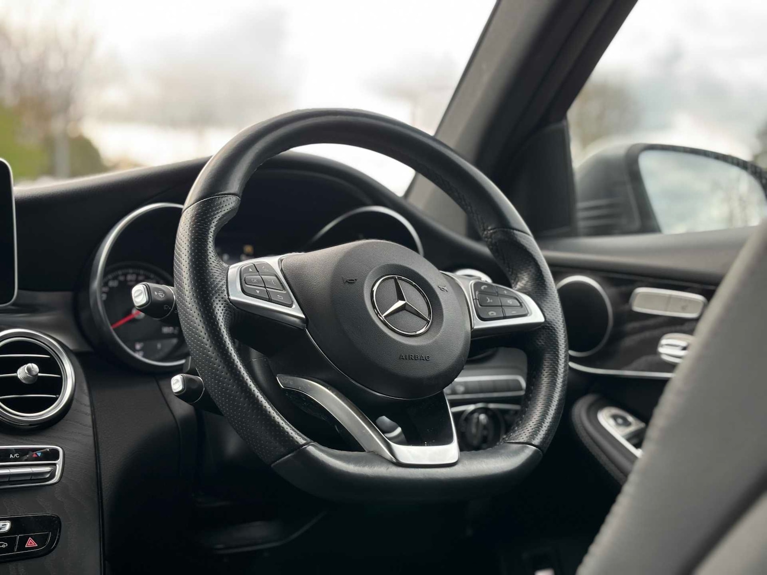 Used Mercedes-Benz GLC 2018 for sale - 78077041: Photo 21