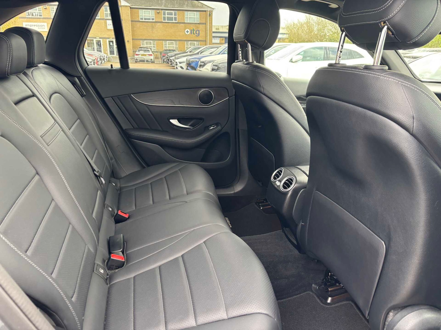 Used Mercedes-Benz GLC 2018 for sale - 78077041: Photo 24