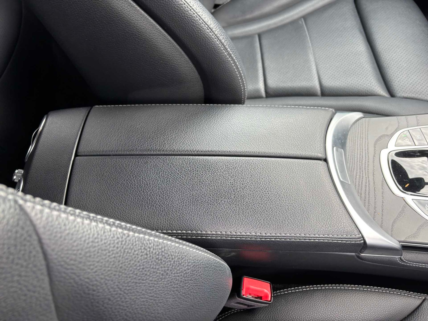 Used Mercedes-Benz GLC 2018 for sale - 78077041: Photo 32