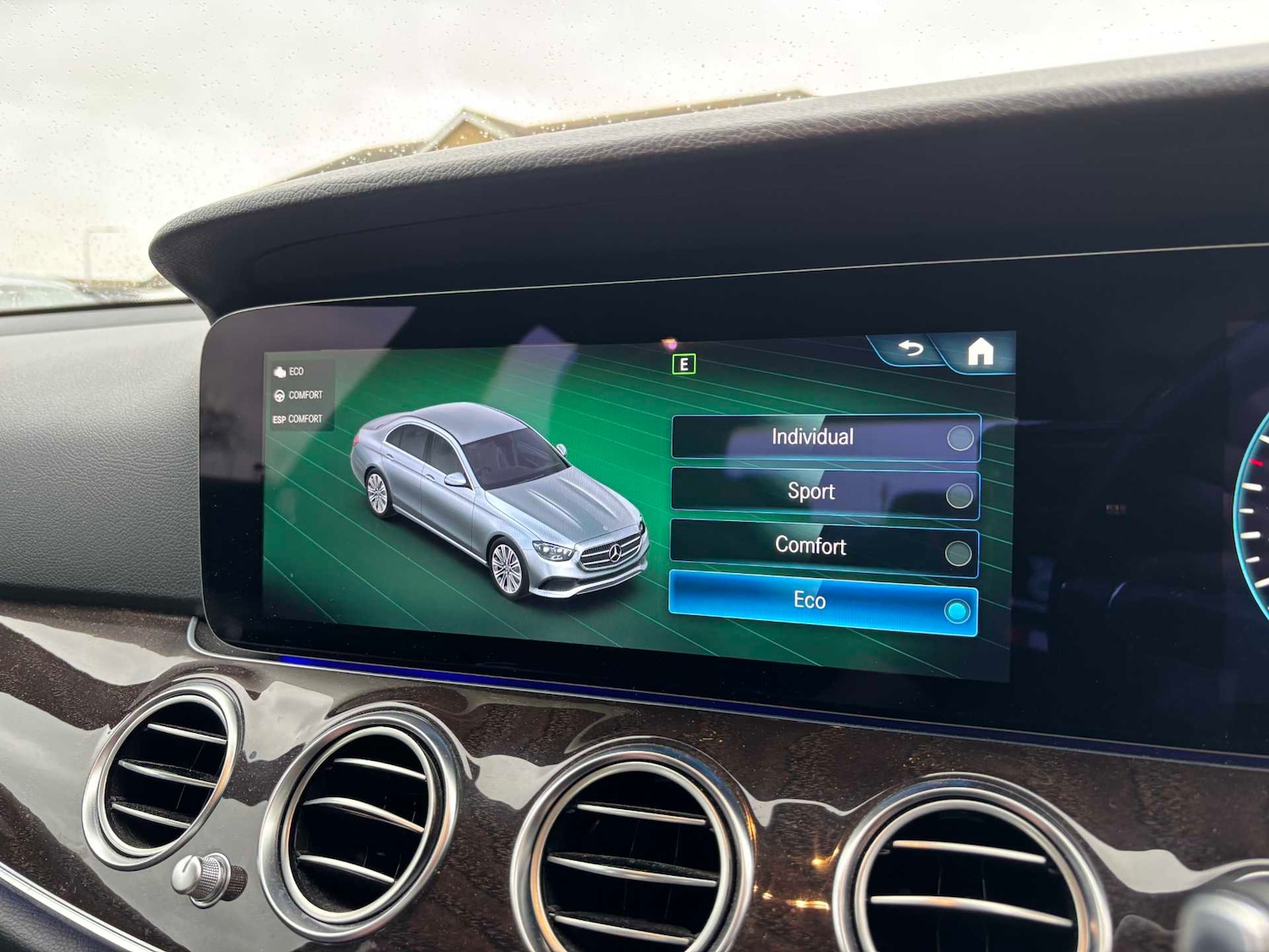 Used Mercedes-Benz E Class 2022 for sale - 78052541: Photo 35