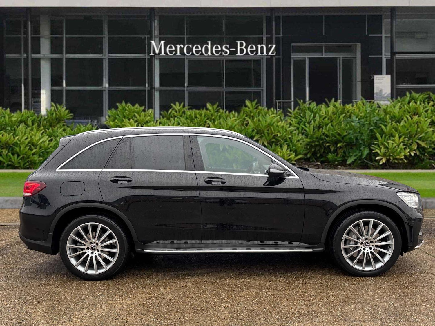Used Mercedes-Benz GLC 2022 for sale - 77123414: Photo 2