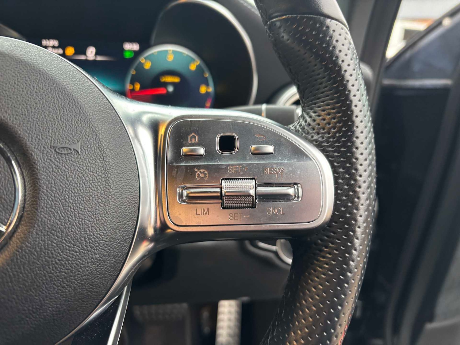 Used Mercedes-Benz GLC 2022 for sale - 77123414: Photo 23