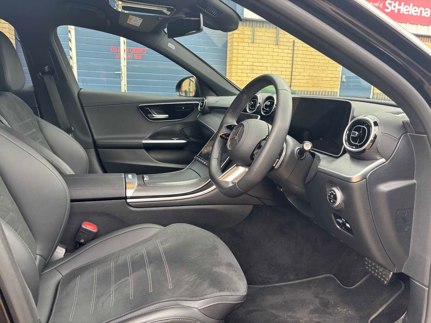 Used Mercedes-Benz C Class 2025 for sale - 76938199: Photo 18