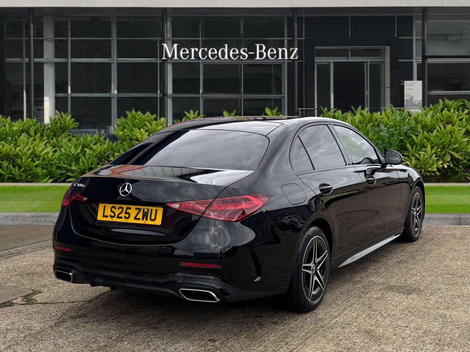 Used Mercedes-Benz C Class 2025 for sale - 76938199: Photo 3