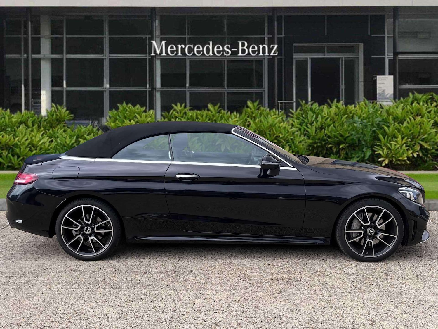 Used Mercedes-Benz C-Class 2021 for sale - 76087915: Photo 2