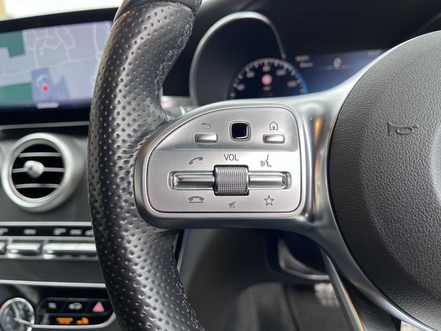 Used Mercedes-Benz C-Class 2021 for sale - 76087915: Photo 22