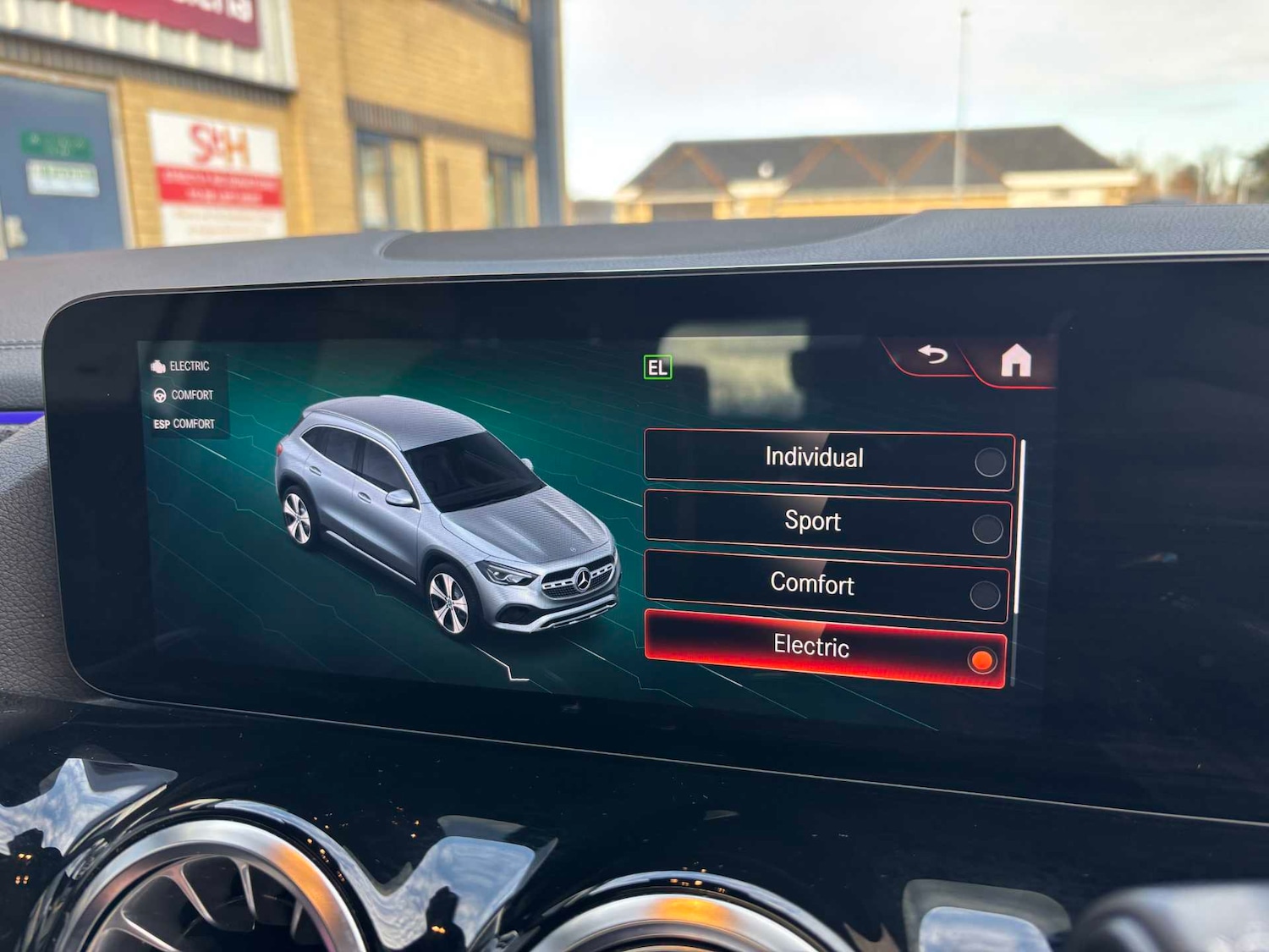 Used Mercedes-Benz GLA 2020 for sale - 76718251: Photo 34