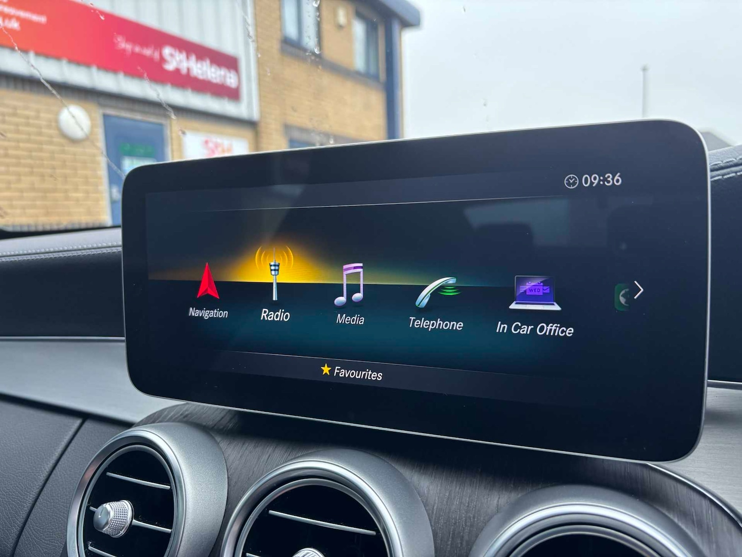 Used Mercedes-Benz C Class 2023 for sale - 77011240: Photo 30