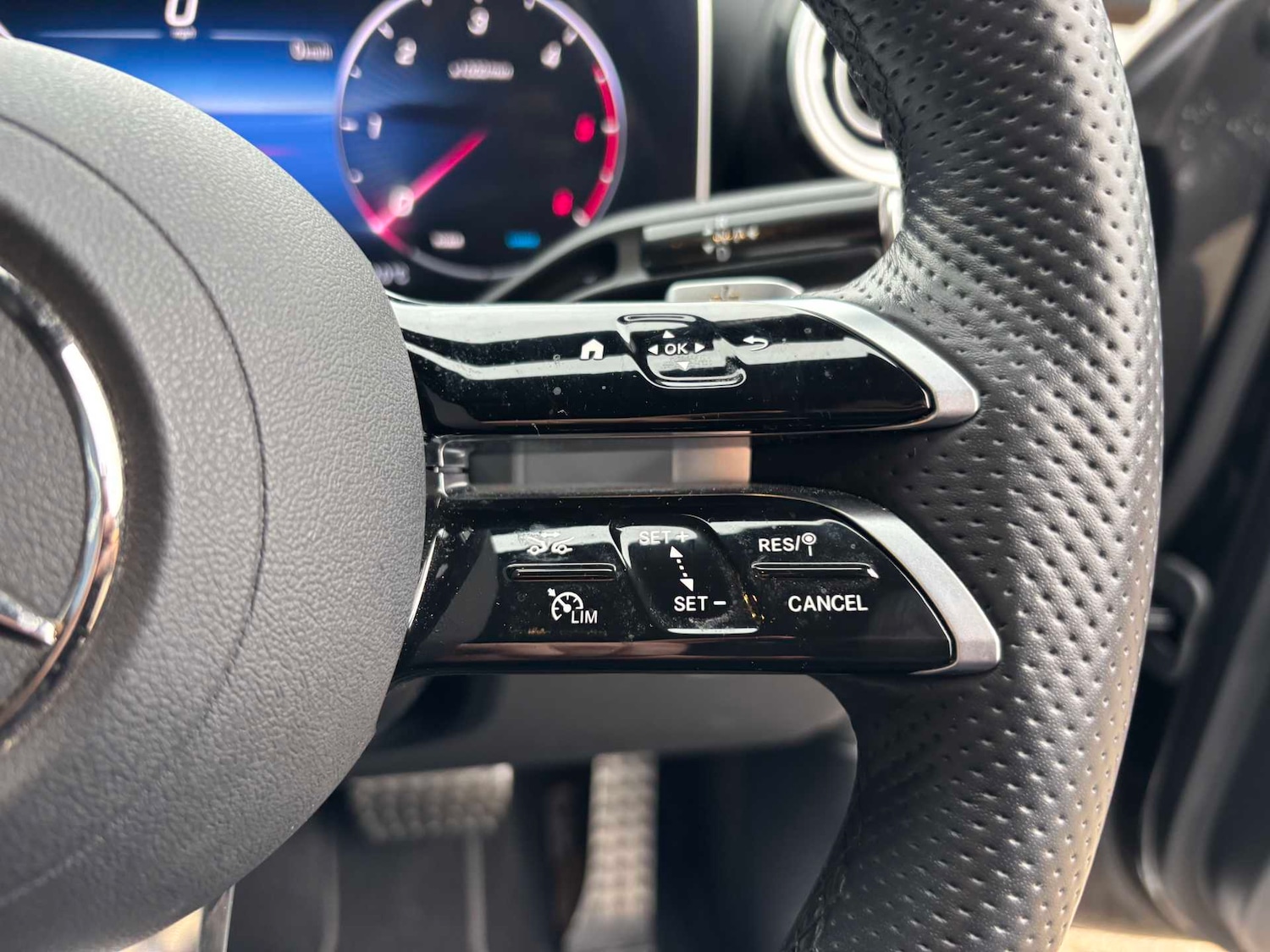 Used Mercedes-Benz GLC 2024 for sale - 77686540: Photo 16