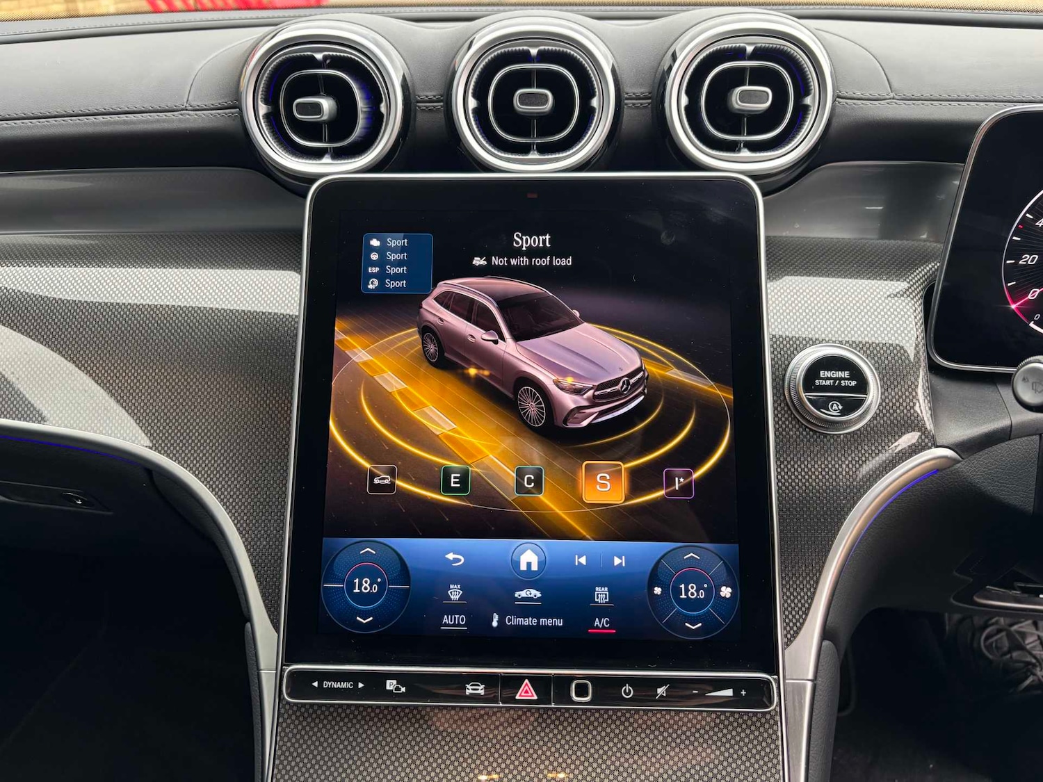 Used Mercedes-Benz GLC 2024 for sale - 77686540: Photo 34