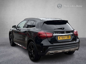 Used Mercedes-Benz GLA 2019 for sale - 78786979: Photo