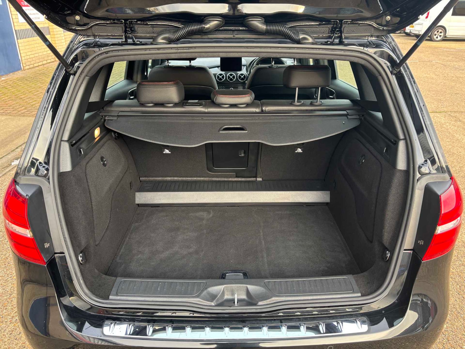 Used Mercedes-Benz B Class 2017 for sale - 76967863: Photo 16