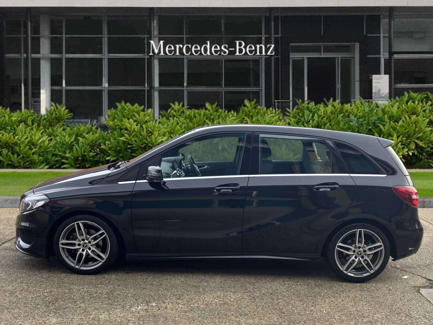 Used Mercedes-Benz B Class 2017 for sale - 76967863: Photo 6