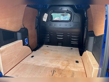 Used Ford Transit Courier 2024 for sale - 78255564: Photo