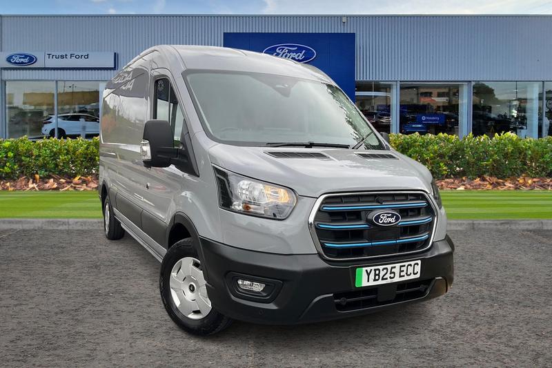 Used Ford E-Transit 2025 for sale - 76209362: Photo 1