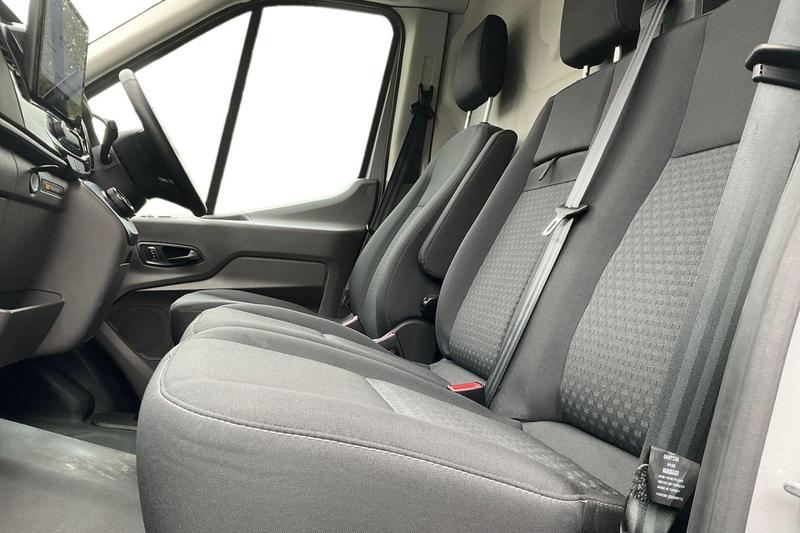 Used Ford E-Transit 2025 for sale - 76209362: Photo 10