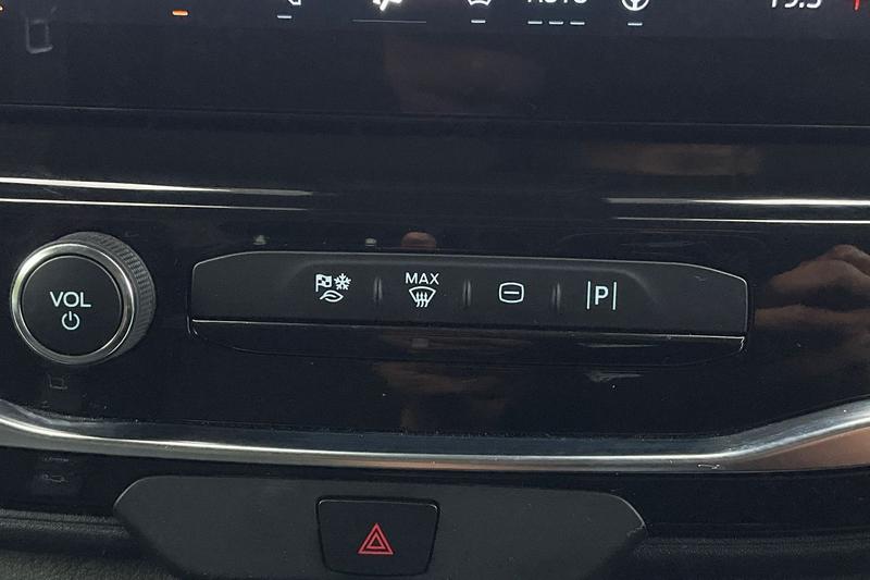 Used Ford E-Transit 2025 for sale - 76209362: Photo 18