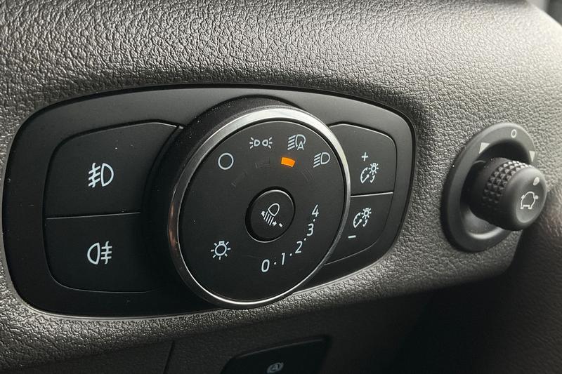 Used Ford E-Transit 2025 for sale - 76209362: Photo 21