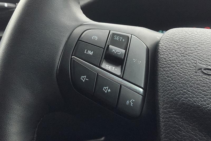 Used Ford E-Transit 2025 for sale - 76209362: Photo 25