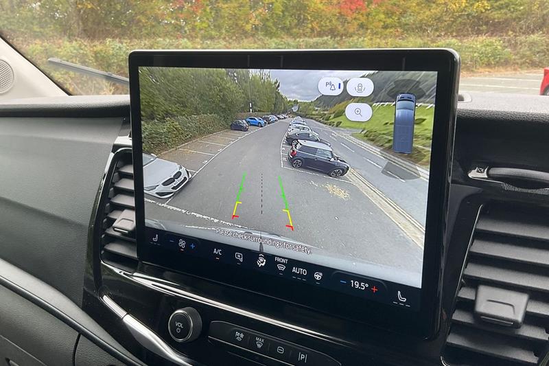 Used Ford E-Transit 2025 for sale - 76209362: Photo 28