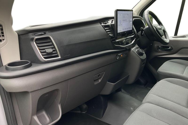 Used Ford E-Transit 2025 for sale - 76209362: Photo 4