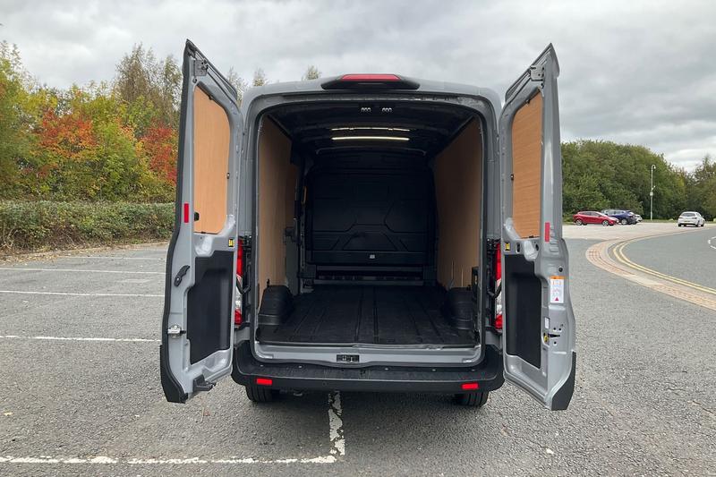 Used Ford E-Transit 2025 for sale - 76209362: Photo 7