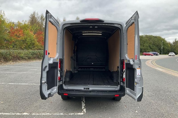Used Ford E-Transit 2025 for sale - 76209362: Photo 7