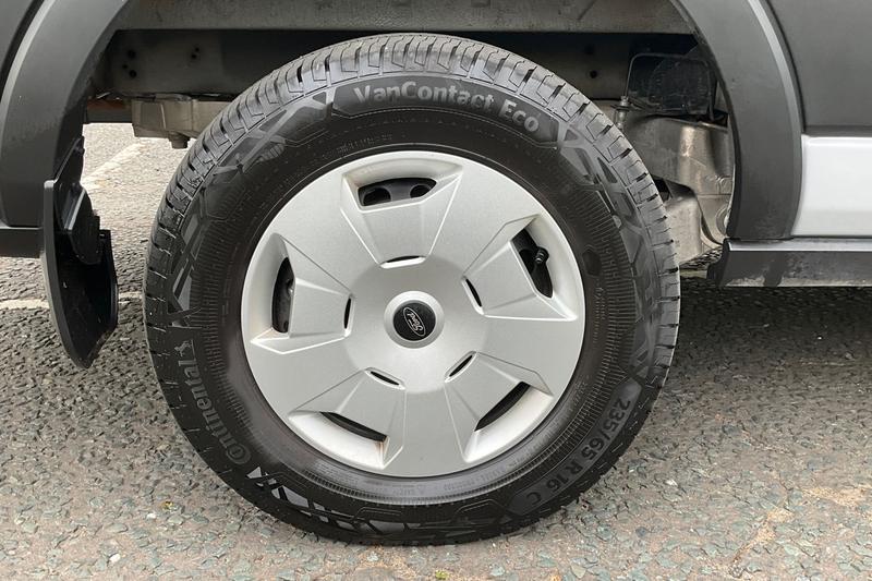 Used Ford E-Transit 2025 for sale - 76209362: Photo 8