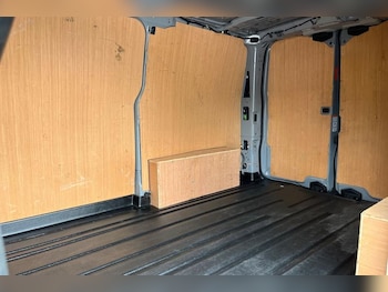 Used Ford Transit Custom 2024 for sale - 78918270: Photo