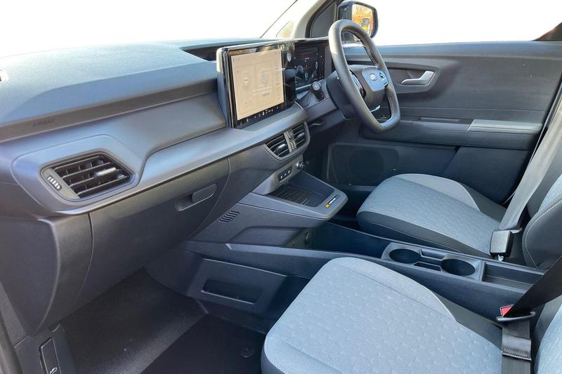 Used Ford E-Transit Courier 2025 for sale - 77367577: Photo 3