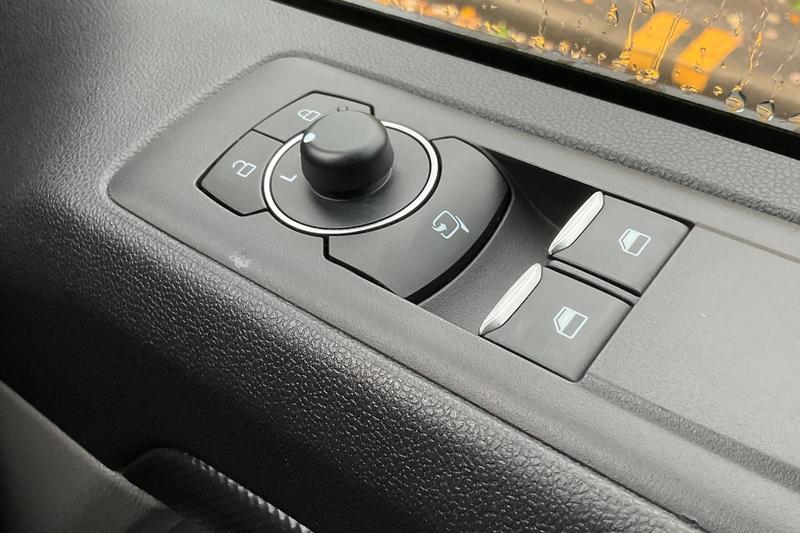 Used Ford Transit Custom 2024 for sale - 76895638: Photo 17