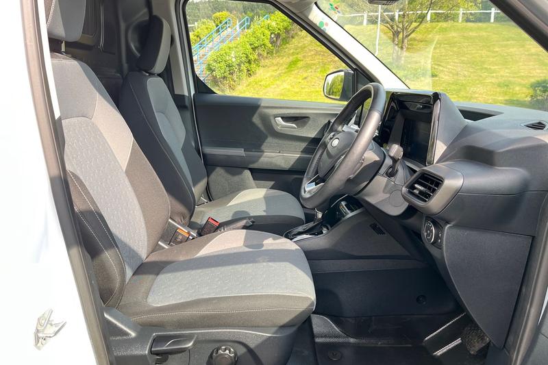 Used Ford Transit Courier 2024 for sale - 76568656: Photo 9