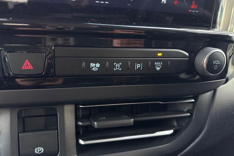 Used Ford Tourneo Custom 2025 for sale - 77354451: Photo 17