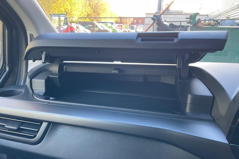 Used Ford E-Transit 2025 for sale - 76767104: Photo 37