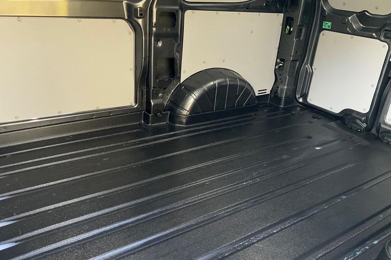 Used Ford E-Transit 2025 for sale - 76767104: Photo 4